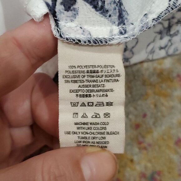 Free People Romper with Button Down Back and Long Sheer Sleeves Size S - Picture 15 of 16